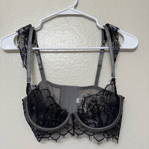 Elegant Lace Black and Gray Bra